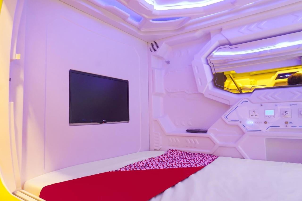 Super Oyo 91328 Fiducia Capsule Hotel Τζακάρτα Εξωτερικό φωτογραφία