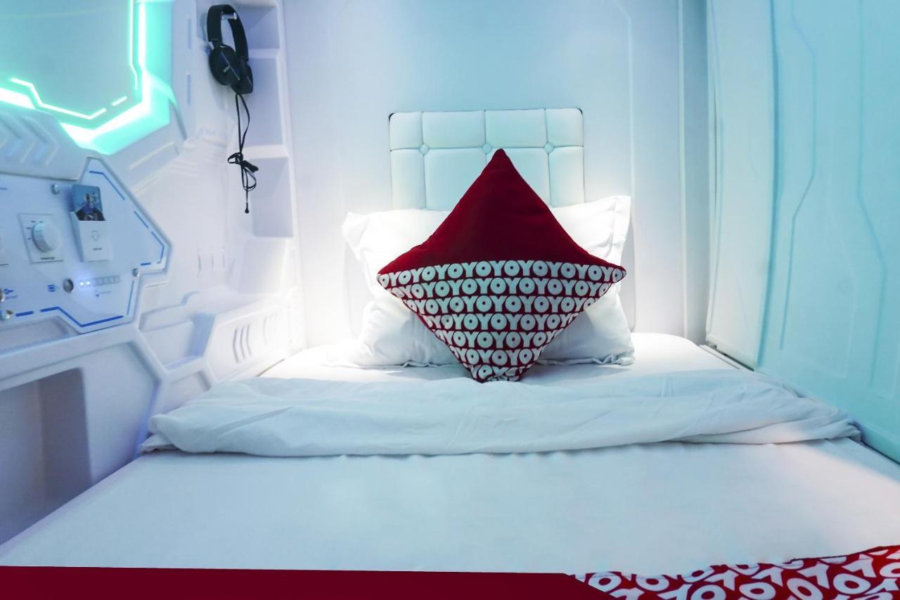 Super Oyo 91328 Fiducia Capsule Hotel Τζακάρτα Εξωτερικό φωτογραφία