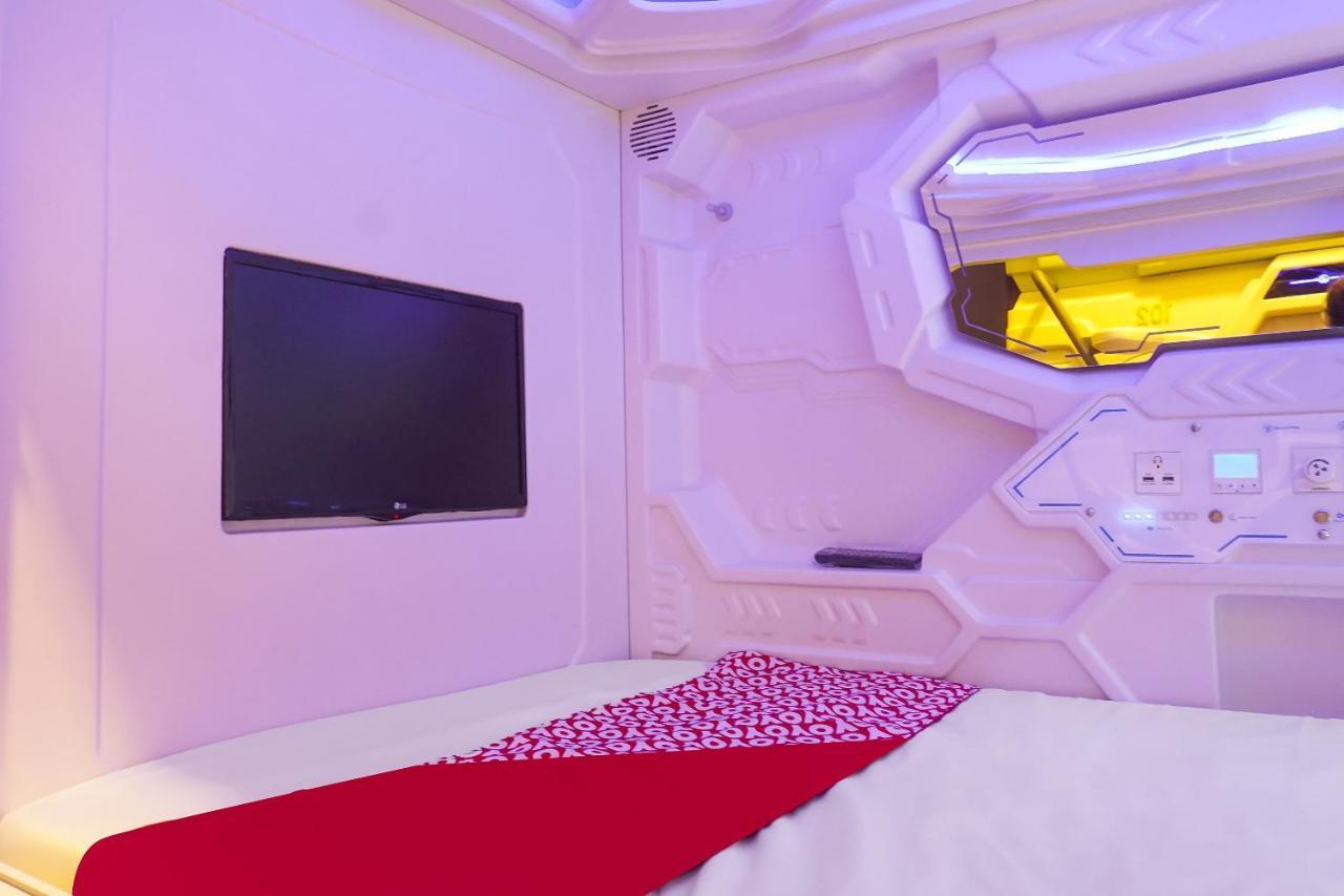 Super Oyo 91328 Fiducia Capsule Hotel Τζακάρτα Εξωτερικό φωτογραφία