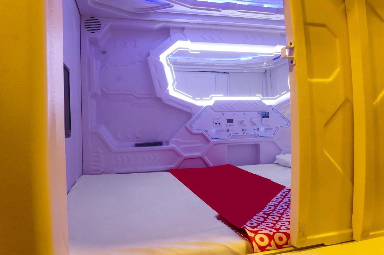 Super Oyo 91328 Fiducia Capsule Hotel Τζακάρτα Εξωτερικό φωτογραφία