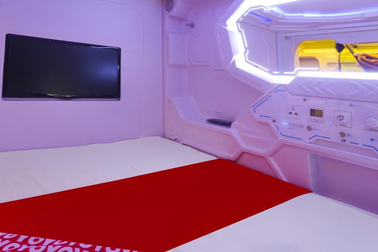 Super Oyo 91328 Fiducia Capsule Hotel Τζακάρτα Εξωτερικό φωτογραφία